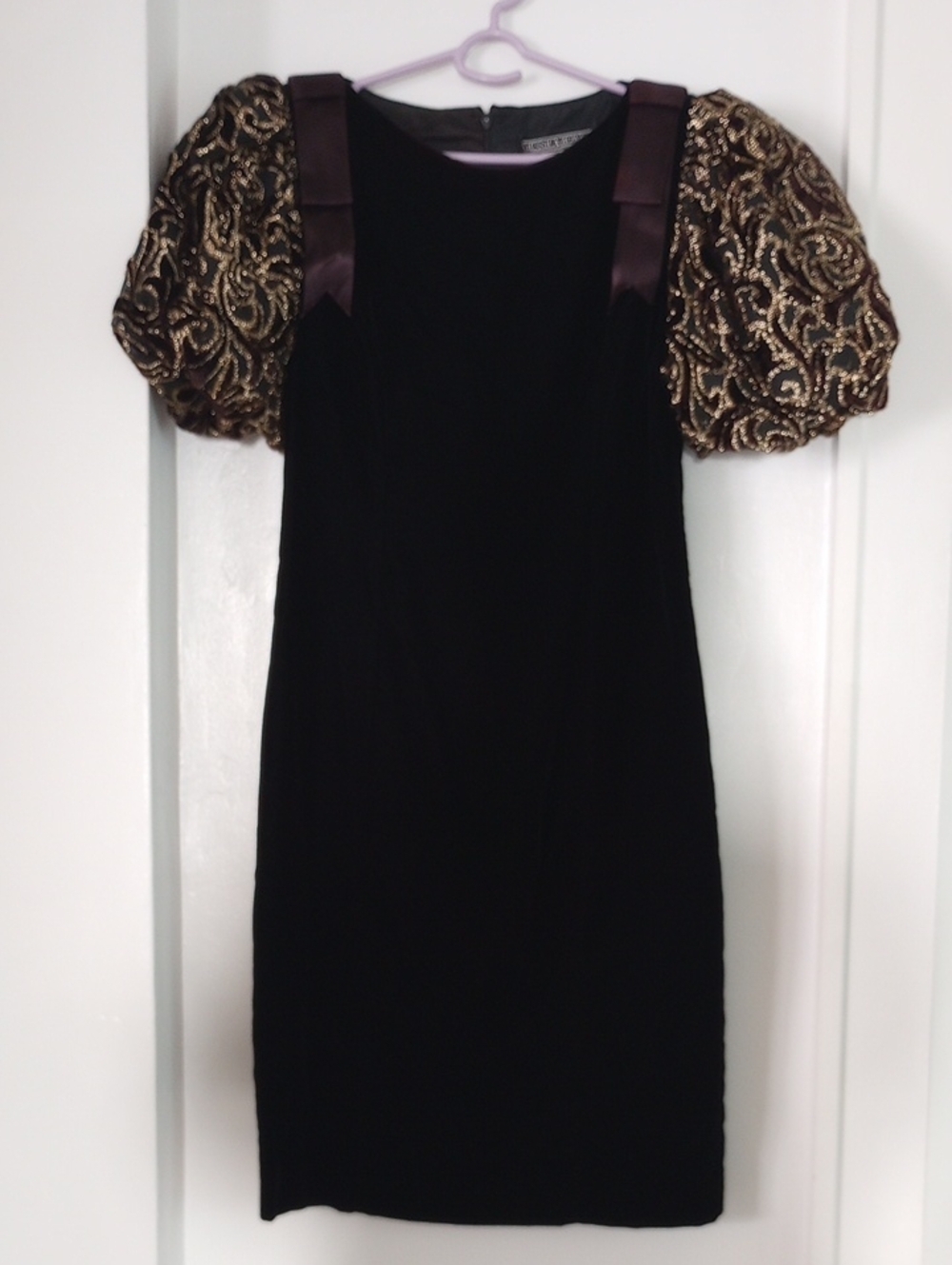 Jessica Howard Vintage Black Maroon Velvety Puff Sleeves Dress Size 10